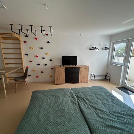 Inspirierendes Sport-Motto-Zimmer In Bad Friedrichshall Naehe Lidl Audi Exterior foto